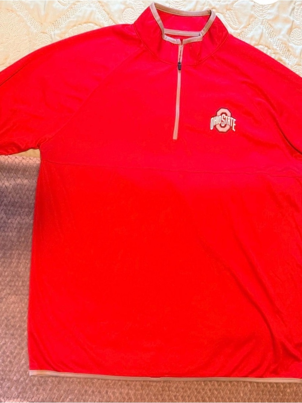 Colosseum Red Men's Quarter-Zip Pullover with Ohio State Logo